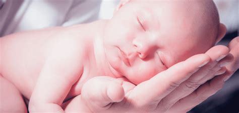 yeni doğan bebeğin kalbinde delik olması